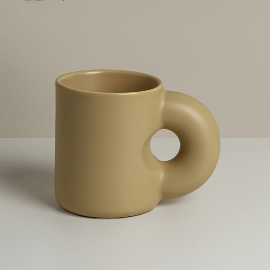 Tazza in ceramica manico largo