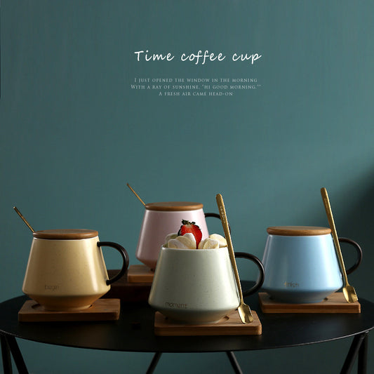 Tazza ceramica Nordica con coperchio
