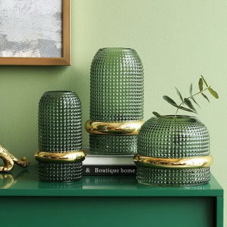 Vaso di vetro verde pino