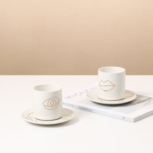 Tazza nordica in ceramica