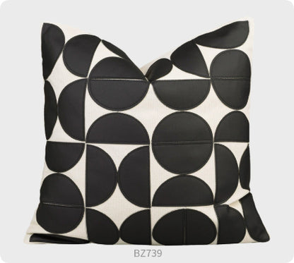 Cuscino bianco nero stampato zebra