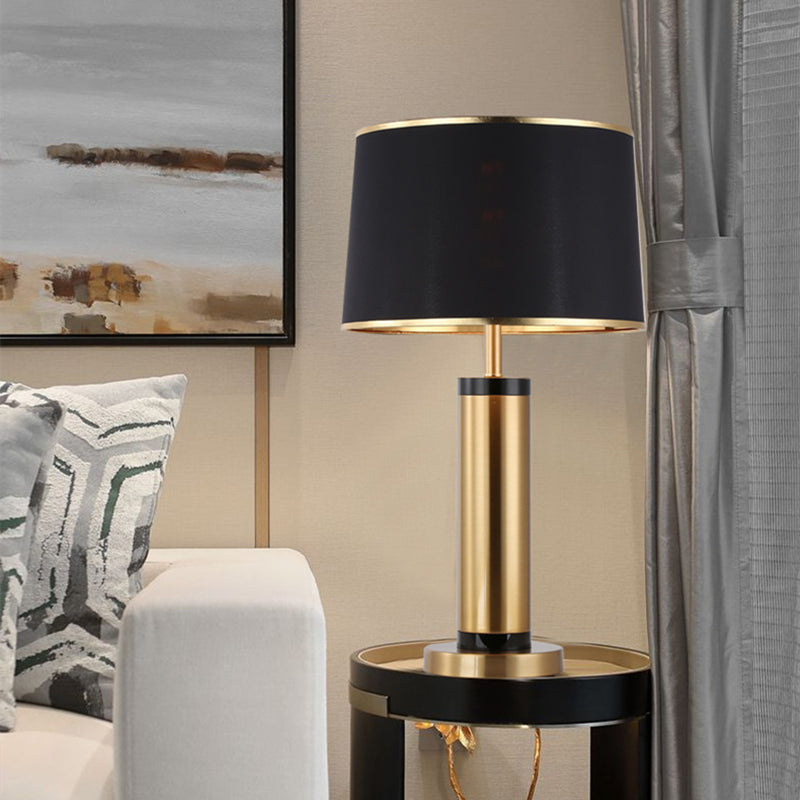 Lampada comodino nordica