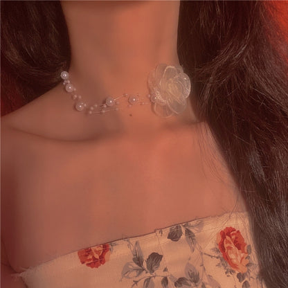 Collana rose tema francese retrò