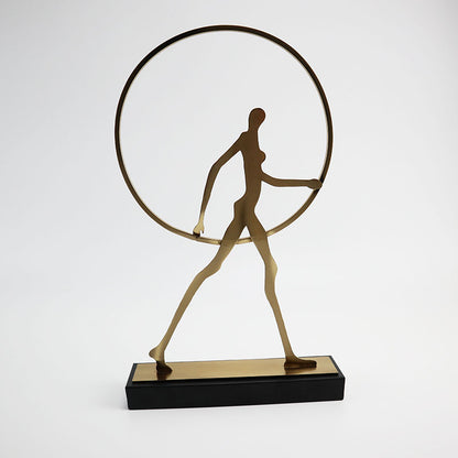 Ornamento astratto con figura