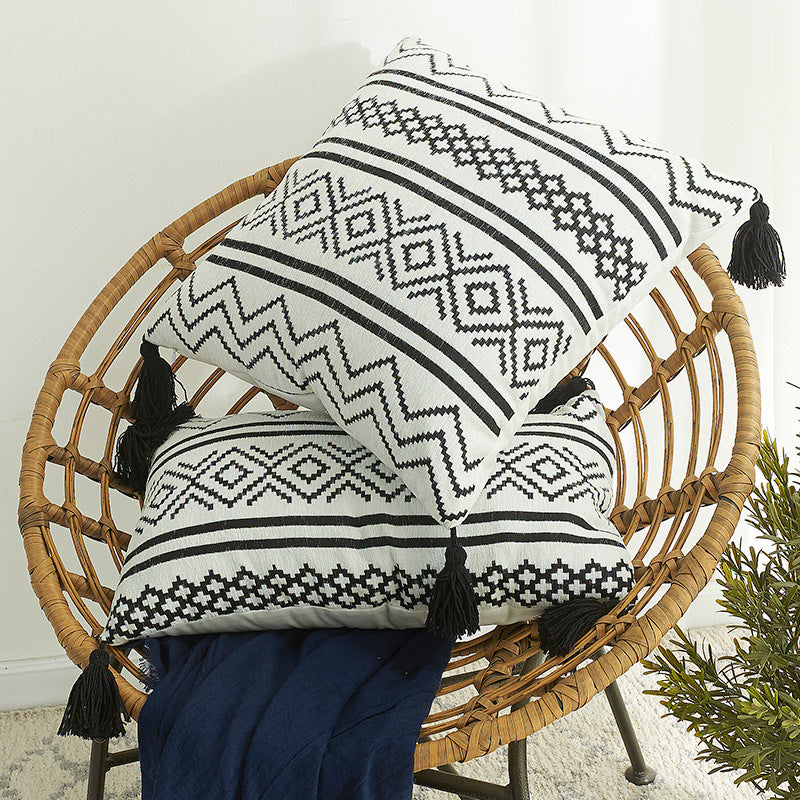 Cuscino geometrico con nappine
