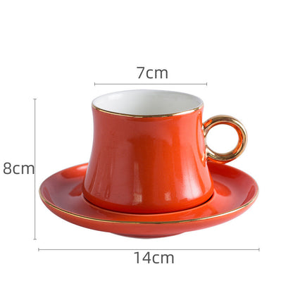 Tazza da caffè con piattino verde