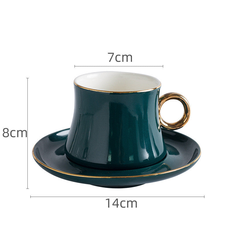 Tazza da caffè con piattino verde