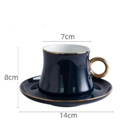 Tazza da caffè con piattino verde