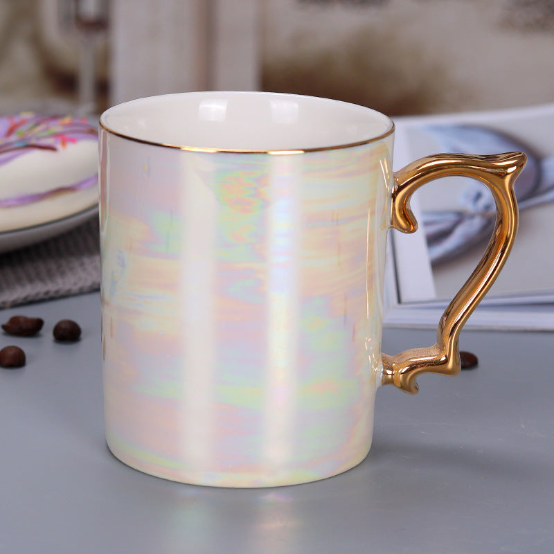 Tazza con manico oro