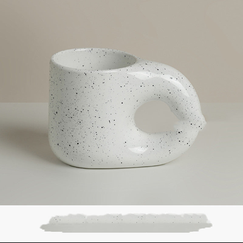 Tazza panciuta minimalista