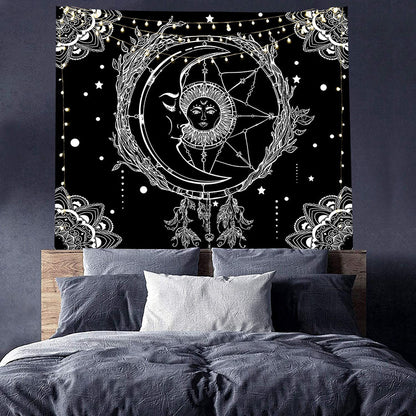 Tappezzeria luna e teschi
