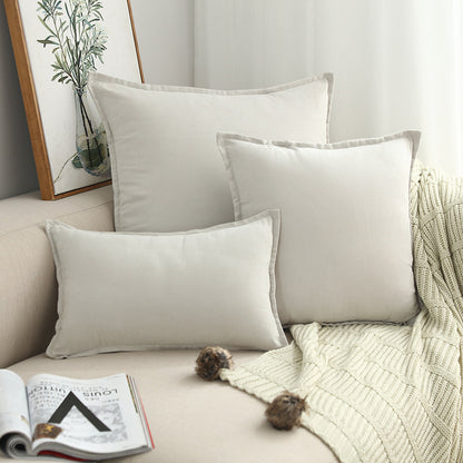 Cuscino con balza stile nordico