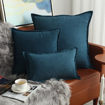 Cuscino con balza stile nordico