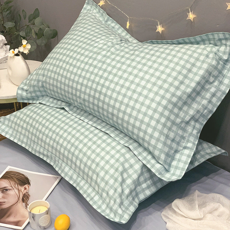Cuscino giallo a scacchiera