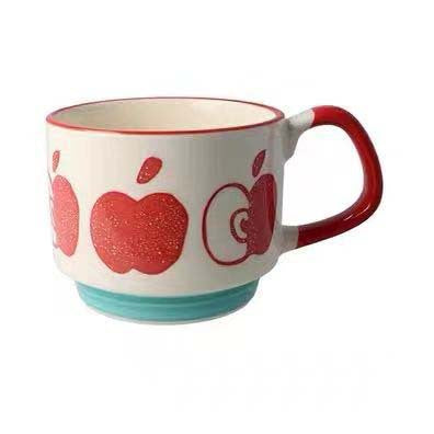 Tazza di ceramica retrò con fiori