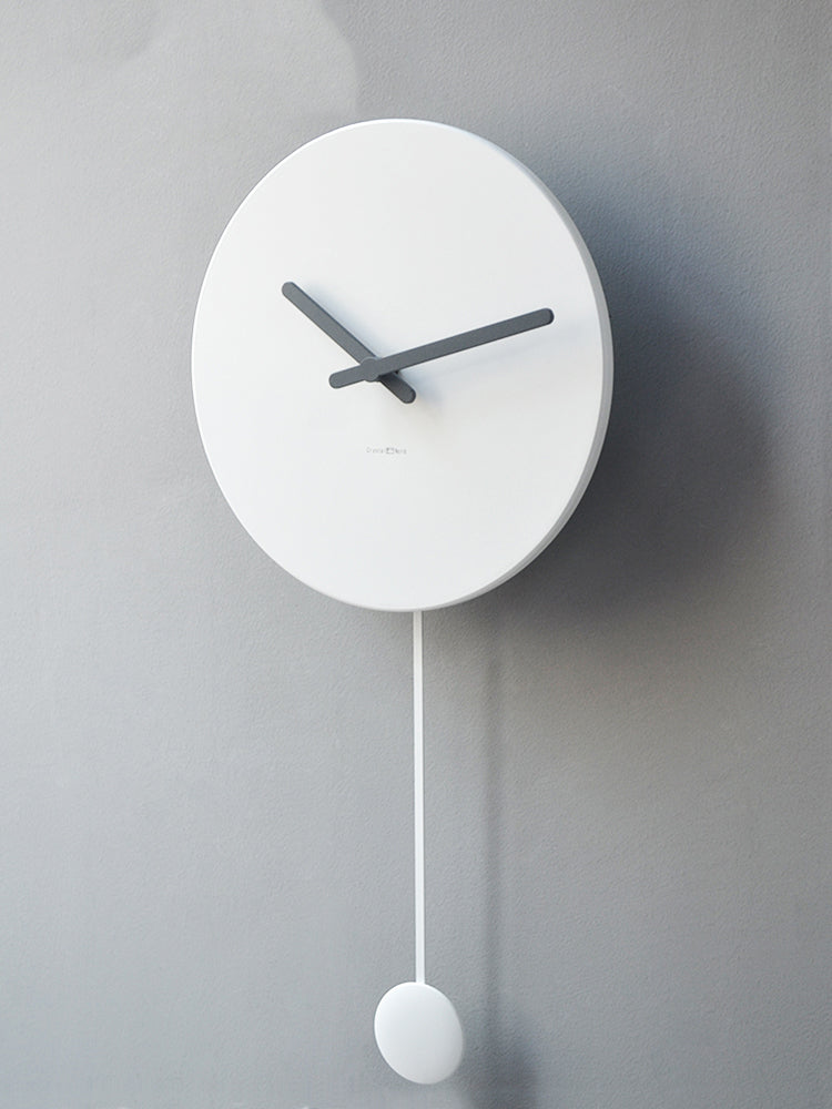 Orologio da parete Scandinavo pendolo