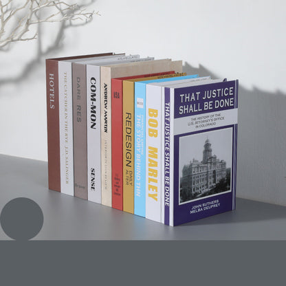 Libri decorativi finti