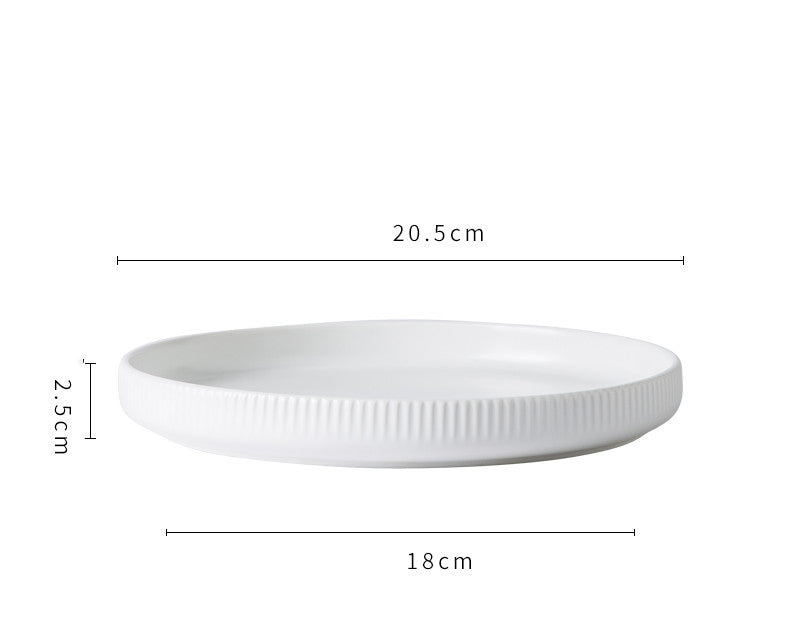 Servizio piatti minimalista