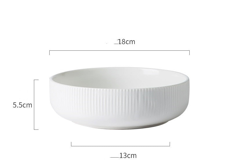 Servizio piatti minimalista