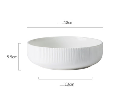 Servizio piatti minimalista