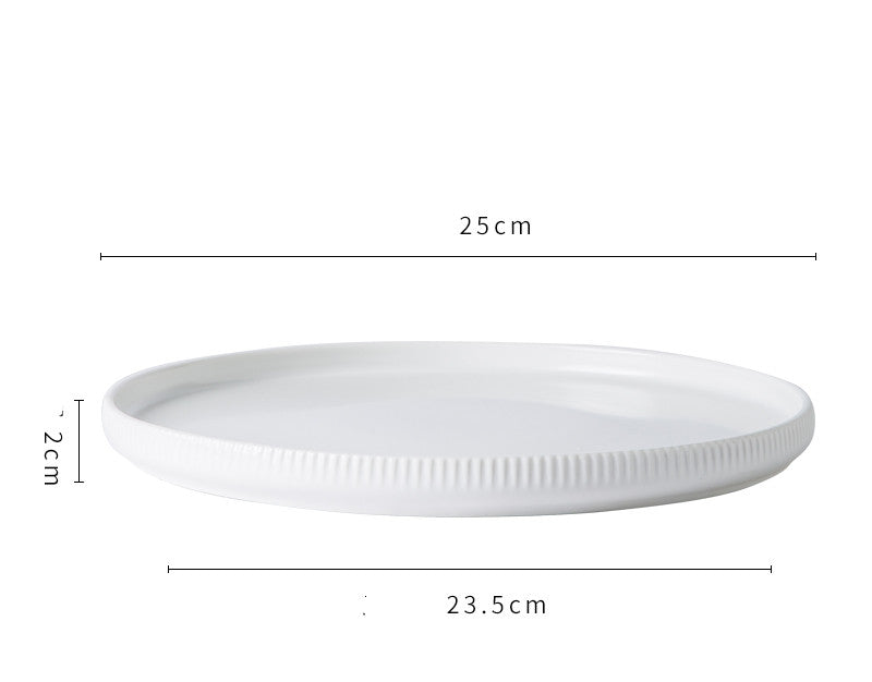 Servizio piatti minimalista