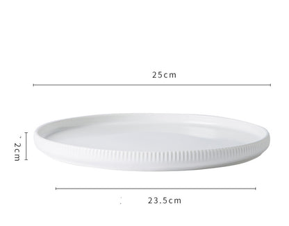 Servizio piatti minimalista