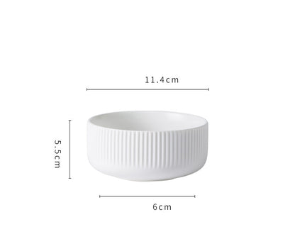 Servizio piatti minimalista