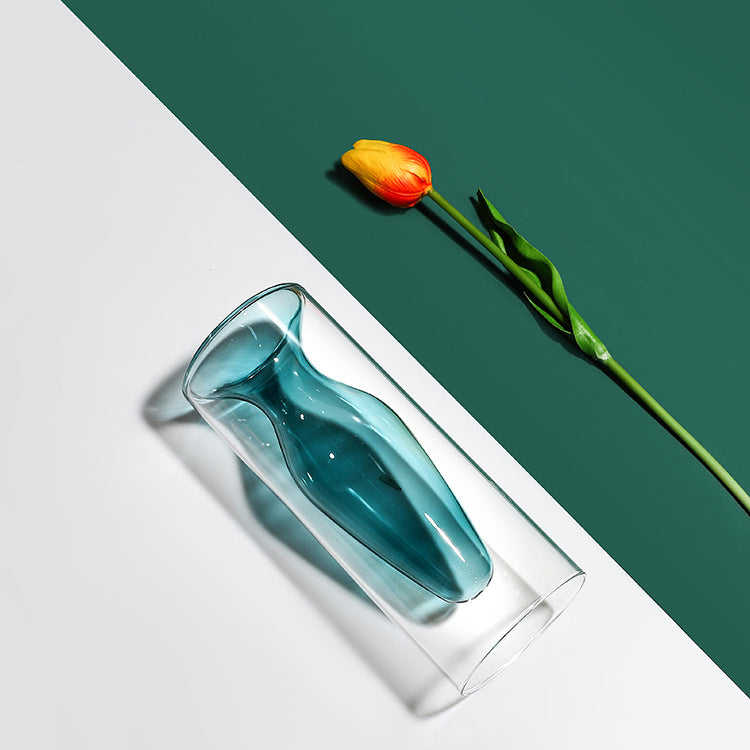 Vaso in vetro trasparente