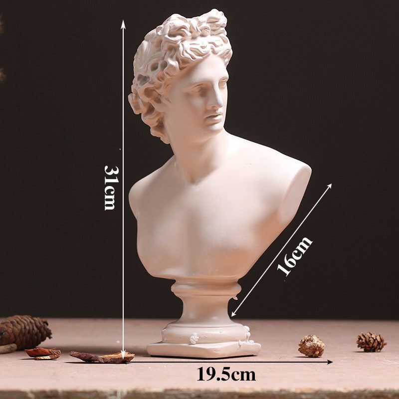 Busto donna capelli ondulati classico