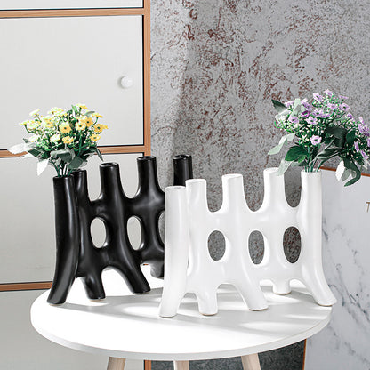 Vaso in ceramica astratto