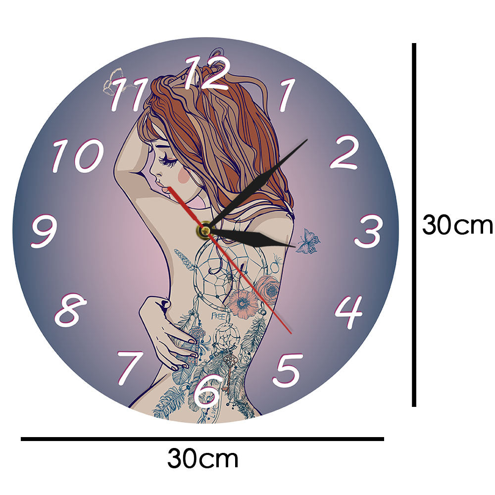 Orologio da parete Ragazza tatuata