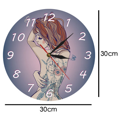 Orologio da parete Ragazza tatuata