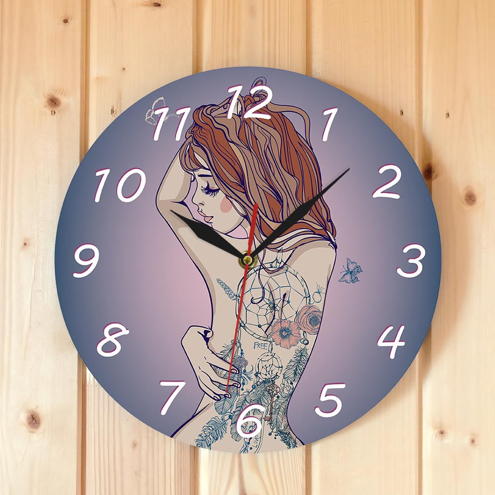 Orologio da parete Ragazza tatuata
