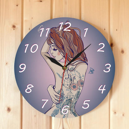 Orologio da parete Ragazza tatuata