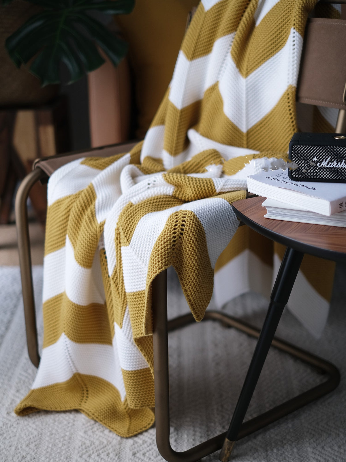 Coperta a righe chevron giallo e