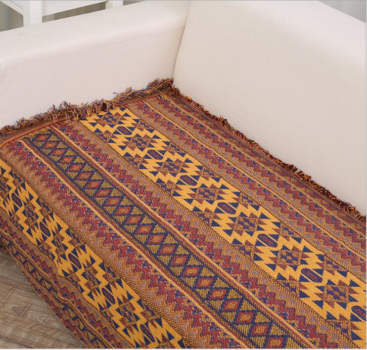 Coperta geometrica gialla