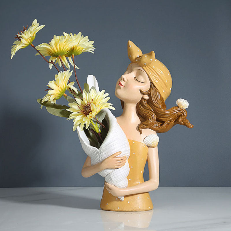 Figura Ragazza con Bouquet