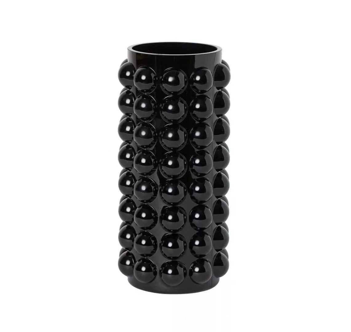 Vaso di vetro nero