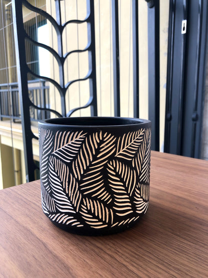 Vaso cemento scolpito