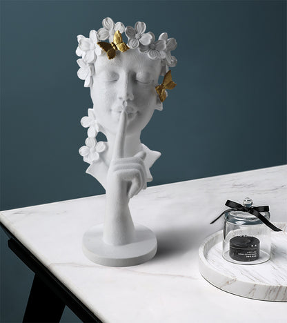 Scultura astratta moderna