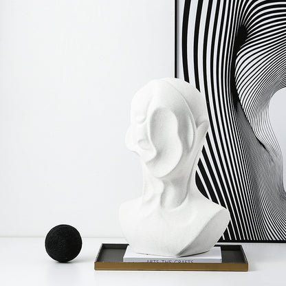 Figurina ceramica astratta