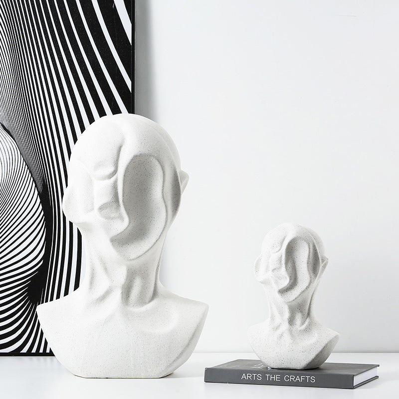 Figurina ceramica astratta