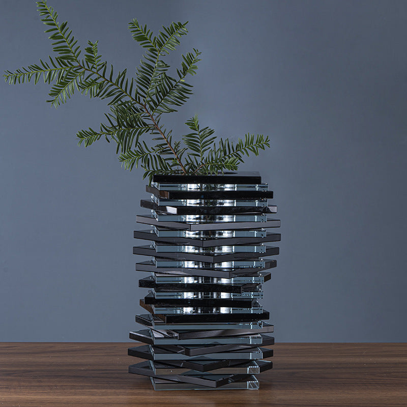 Vaso geometrico in cristallo