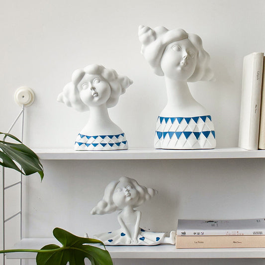 Statuetta Ragazza Nordica