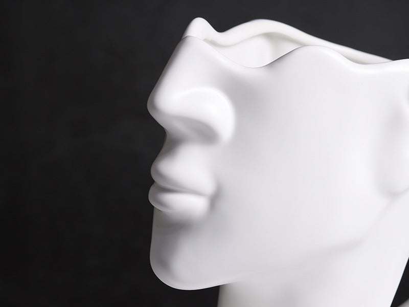Scultura ceramica volto