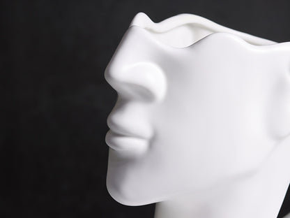 Scultura ceramica volto
