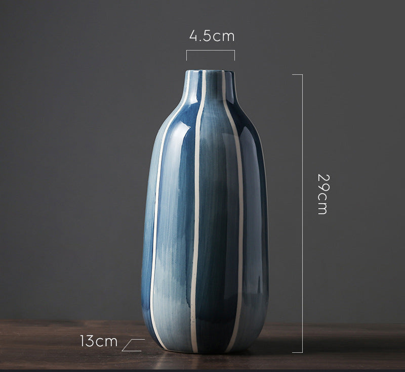 Vaso di ceramica moderno