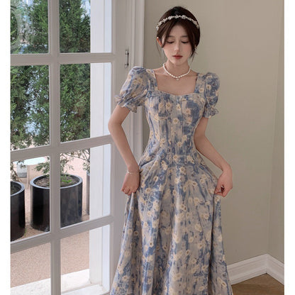 Vestito blu floreale