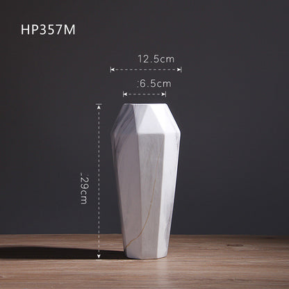 Vaso alto bianco geometrico