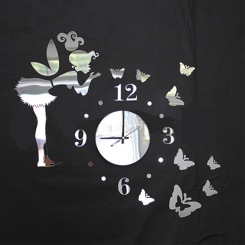 Orologio da parete Donna con farfalle dorata